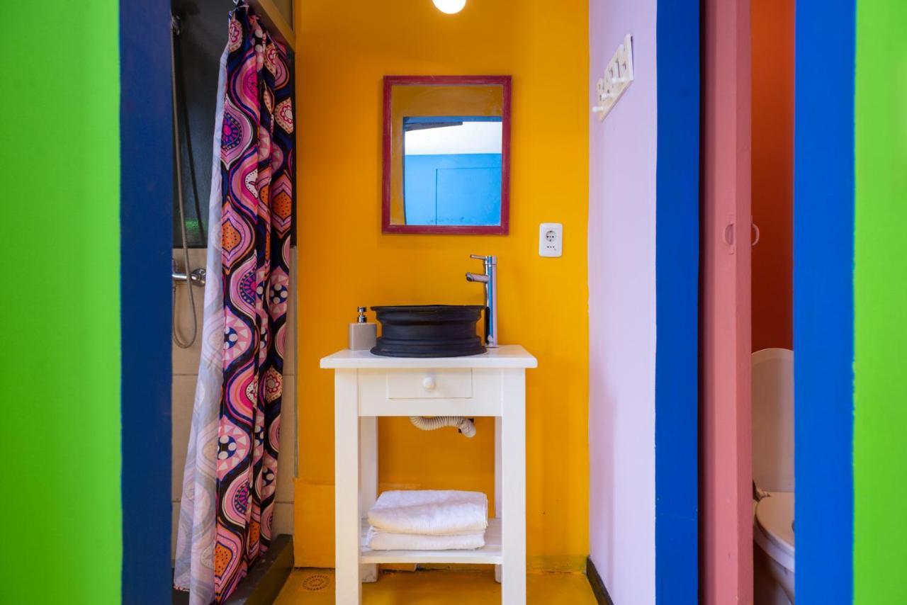 Del Barcito Hostel And Suites Punta del Este Luaran gambar