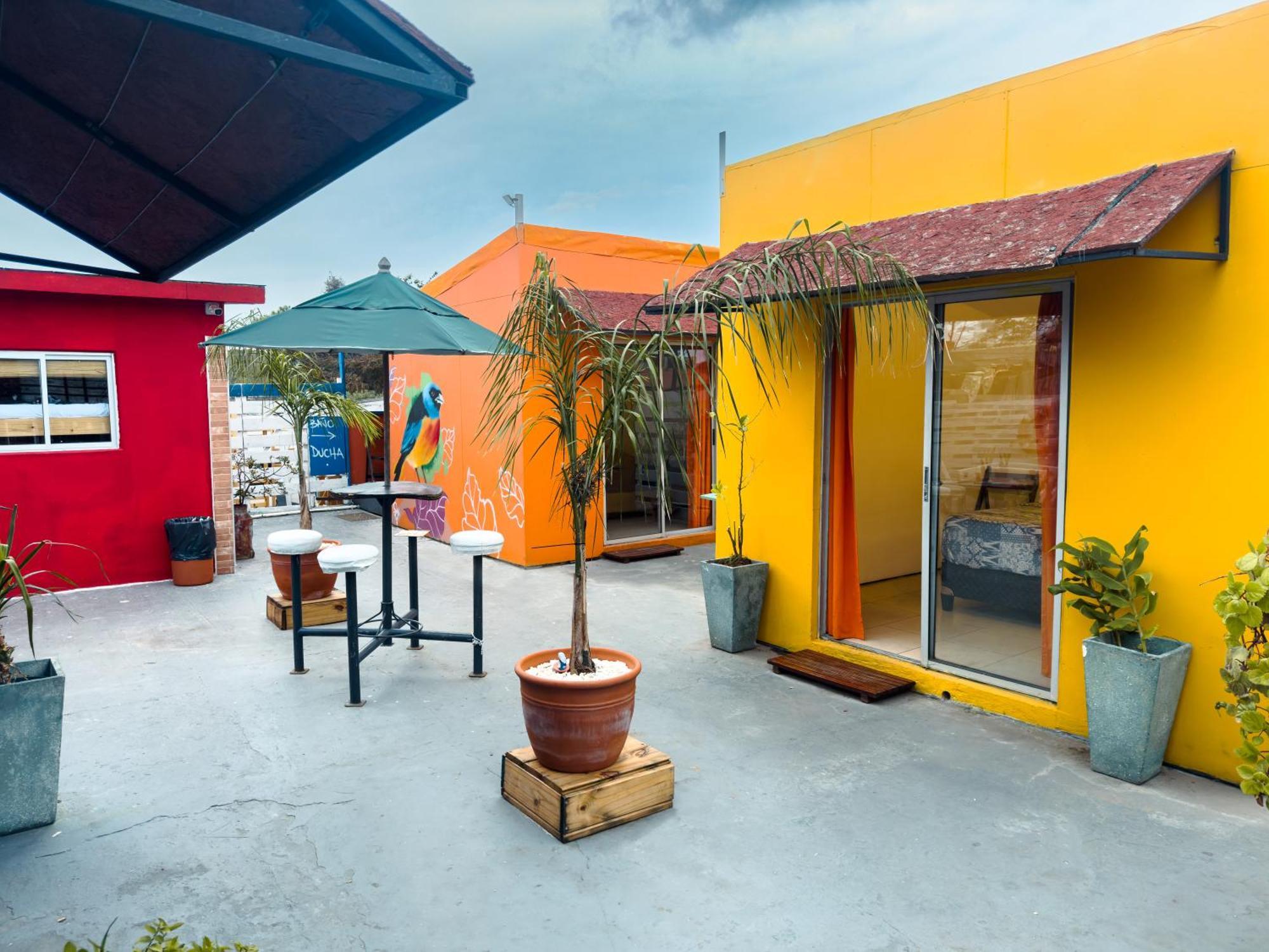 Del Barcito Hostel And Suites Punta del Este Luaran gambar